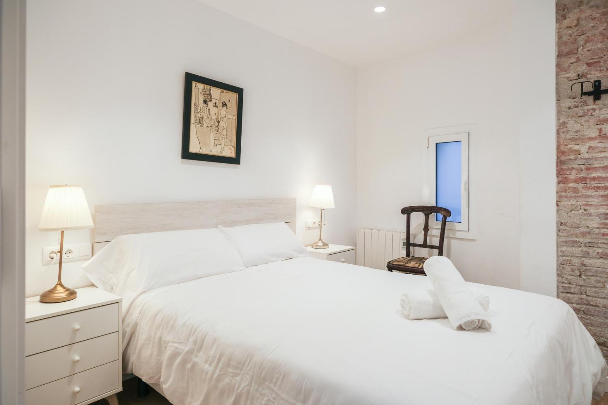 Ganganell Atic Apartamento Con Terraza En Бесалу Экстерьер фото