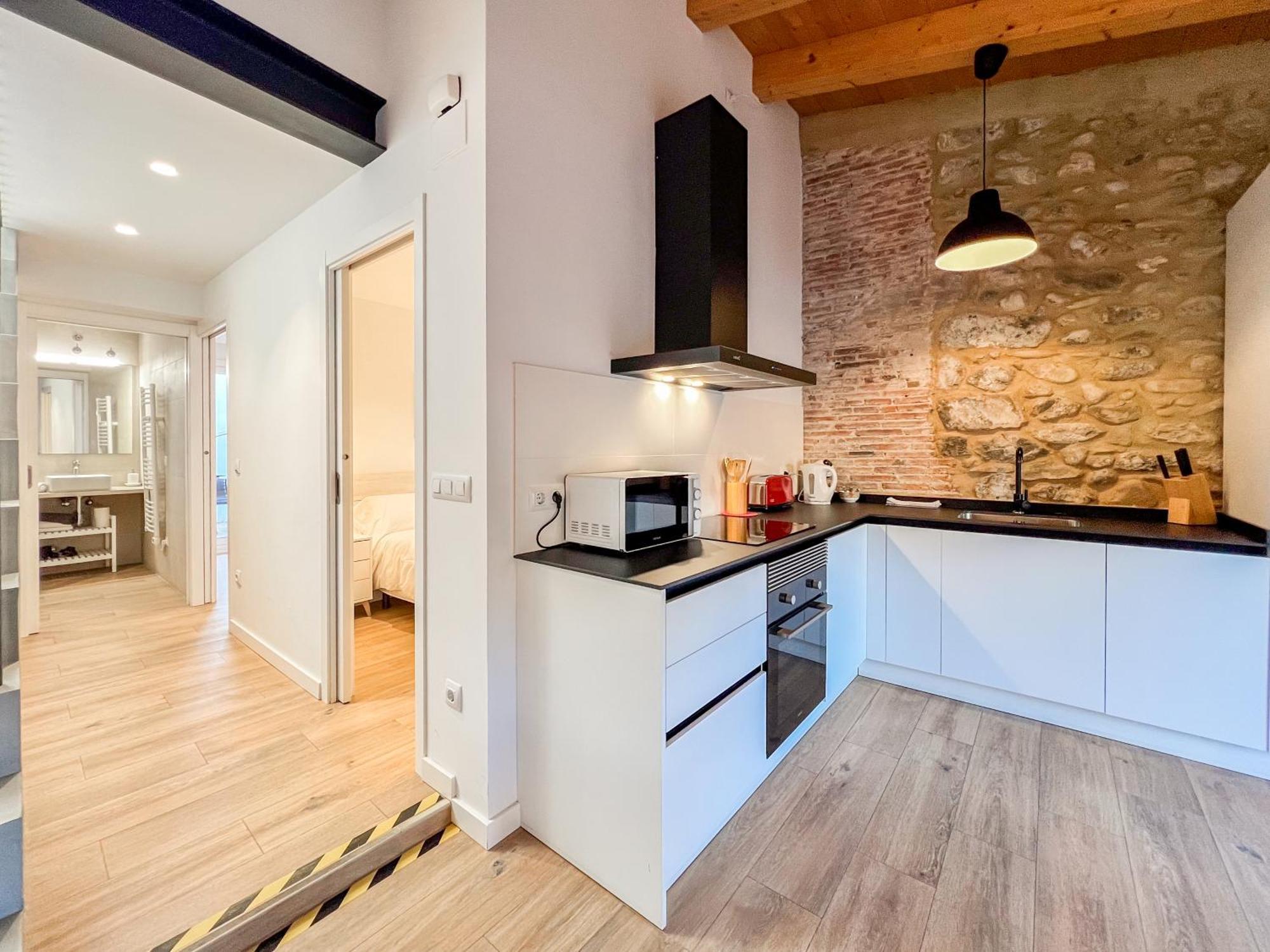 Ganganell Atic Apartamento Con Terraza En Бесалу Экстерьер фото